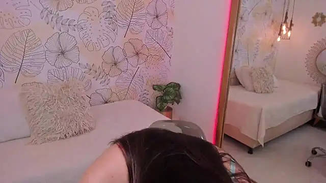 Snapshot of Mariana_Baez chatting on 10, 1, 2025 Mariana Baez online show from 10, 1, 2025