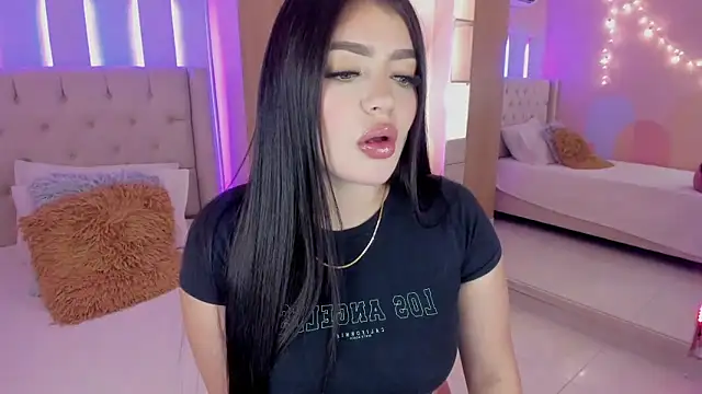 Snapshot of Mariana_Baez chatting on 19, 9, 2025 Mariana Baez online show from 19, 9, 2025