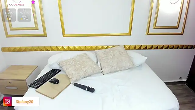 amor smith  online show from 11, 2, 2025