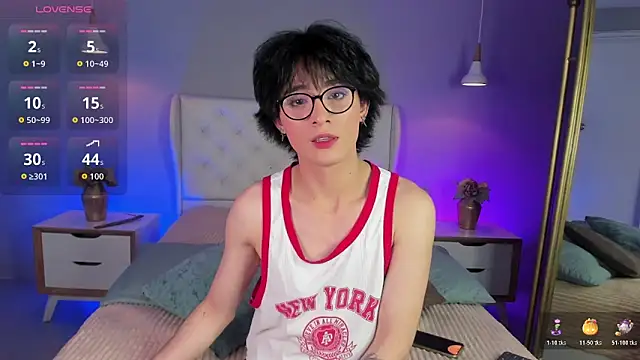 Snapshot of cherryy_boy chatting on 27, 10, 2025 cherryy boy online show from 27, 10, 2025