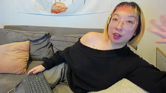 Snapshot of luxgray chatting on 18, 1, 2025 luxgray online show from 18, 1, 2025