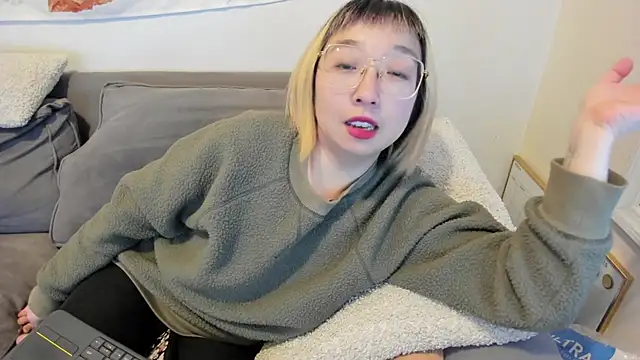 Snapshot of luxgray chatting on 7, 3, 2025 luxgray online show from 7, 3, 2025