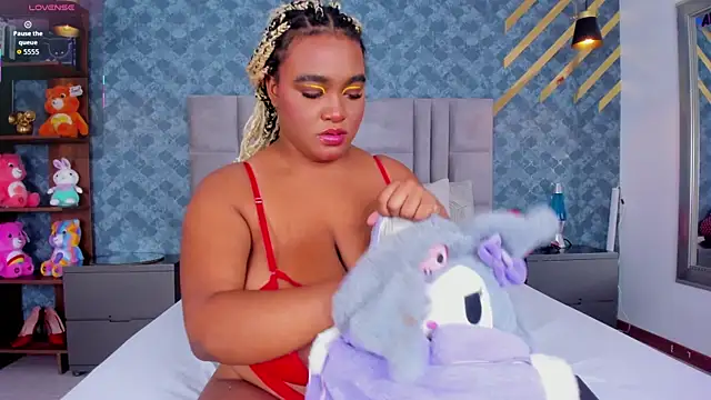NiiaMoore online show from 24, 4, 2026
