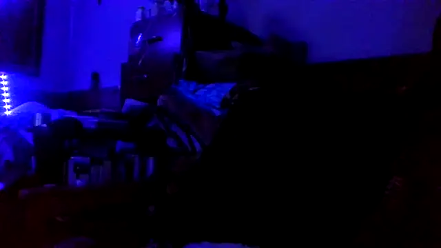 tongueispowerr6d9 online show from 16, 1, 2025