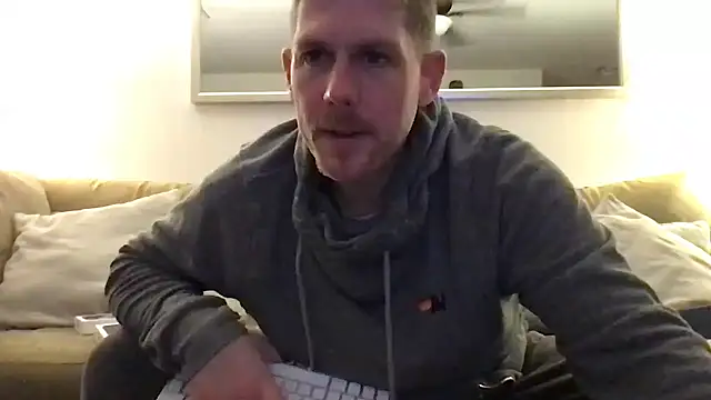 Snapshot of Rock_Pierce chatting on 12, 2, 2025 Rock Pierce online show from 12, 2, 2025