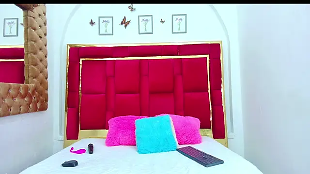 CoralHarrinson online show from 17, 2, 2025