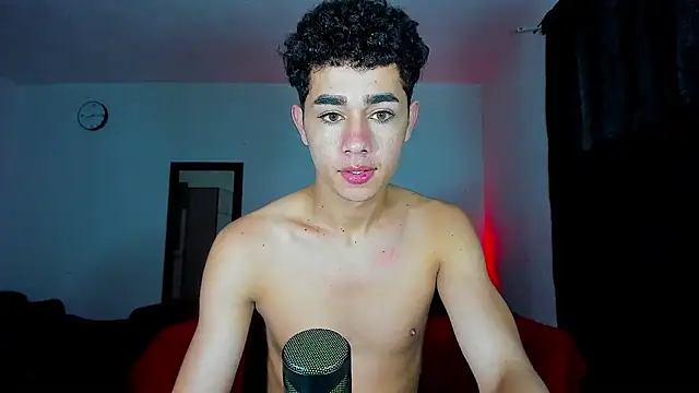 Snapshot of DavidfullOFlove chatting on 22, 2, 2025 DavidfullOFlove online show from 22, 2, 2025