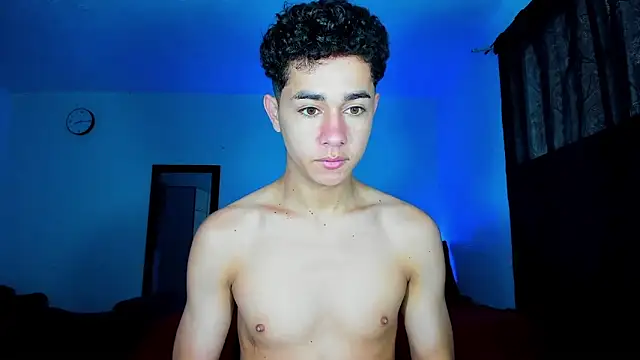 Snapshot of DavidfullOFlove chatting on 2, 3, 2025 DavidfullOFlove online show from 2, 3, 2025