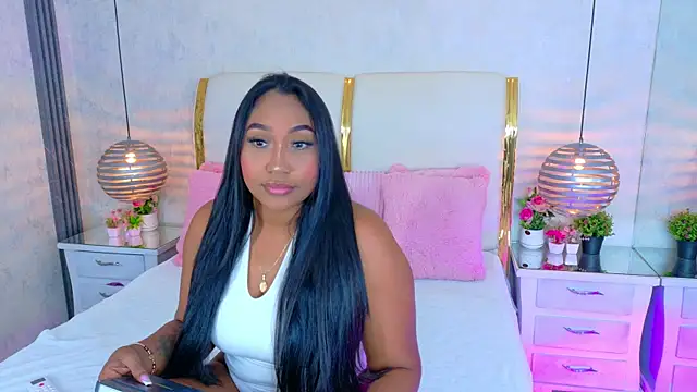NaiomyLanes online show from 31, 7, 2026