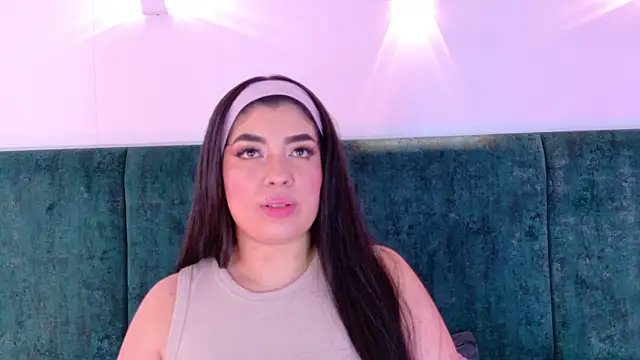 Snapshot of AgathaLynx chatting on 24, 7, 2026 AgathaLynx online show from 24, 7, 2026