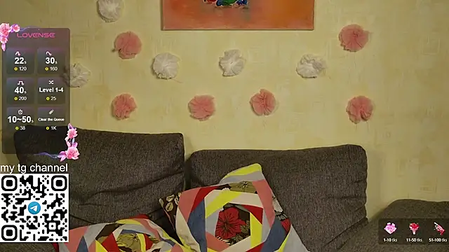 Lila Pitt online show from 7, 3, 2025