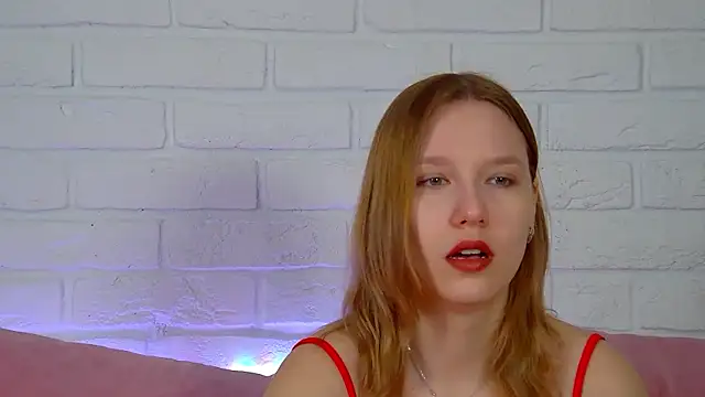 LiliLinn online show from 4, 5, 2026