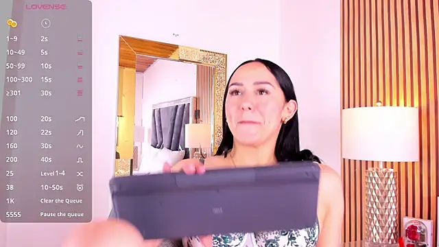 hazel ross tcw online show from 19, 12, 2024