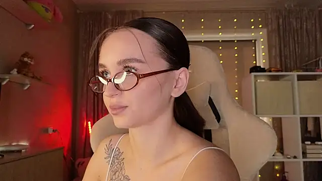 Katy perry  online show from 6, 3, 2025