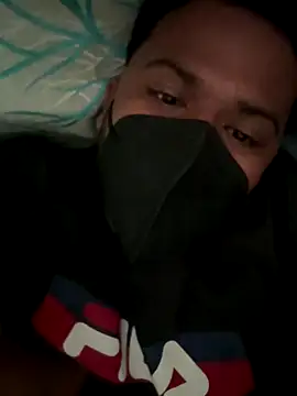 Snapshot of wildboy_simon chatting on 22, 11, 2025 wildboy simon online show from 22, 11, 2025