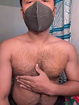 Snapshot of wildboy_simon chatting on 18, 1, 2026 wildboy simon online show from 18, 1, 2026