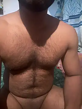 Snapshot of wildboy_simon chatting on 1, 3, 2026 wildboy simon online show from 1, 3, 2026