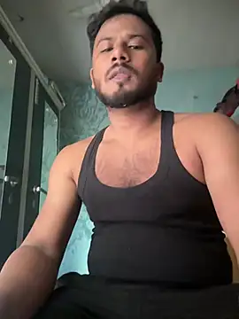 Snapshot of wildboy_simon chatting on 30, 3, 2026 wildboy simon online show from 30, 3, 2026