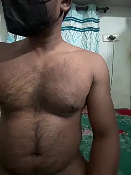 Snapshot of wildboy_simon chatting on 1, 4, 2026 wildboy simon online show from 1, 4, 2026