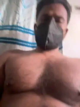 Snapshot of wildboy_simon chatting on 6, 4, 2026 wildboy simon online show from 6, 4, 2026