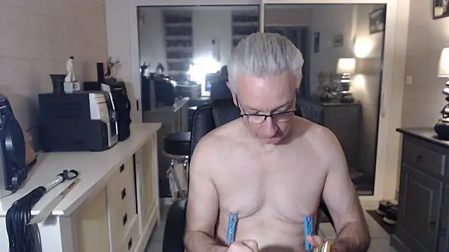 Snapshot of Goduleur69 chatting on 1, 12, 2024 Goduleur69 online show from 1, 12, 2024