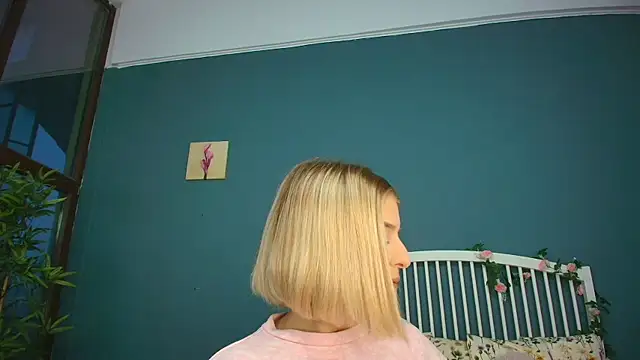 AlicePirs online show from 10, 10, 2025