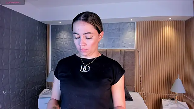 Alessia Taylorr online show from 6, 11, 2025