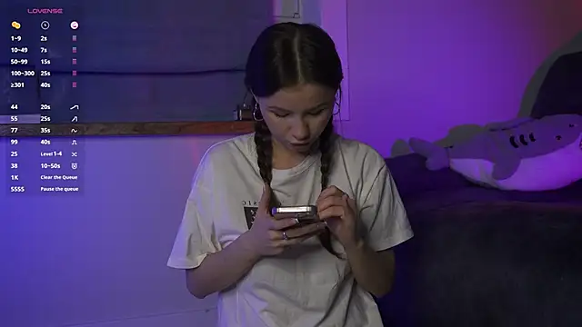 GlamourNova online show from 30, 1, 2025