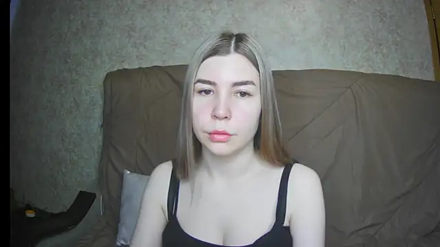 ElllaNuar online show from 12, 3, 2025