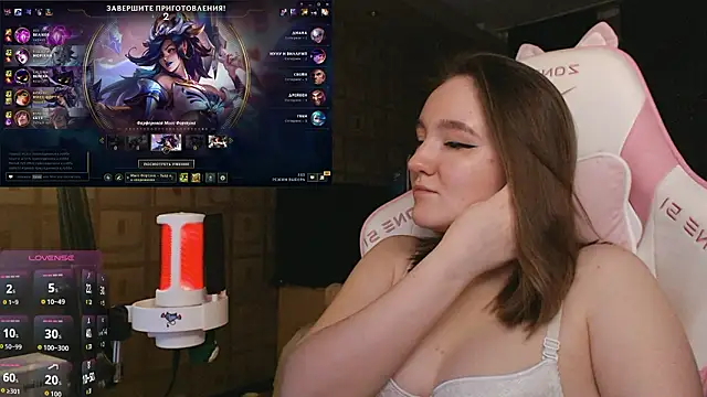 MoonlishSiren online show from 25, 2, 2026