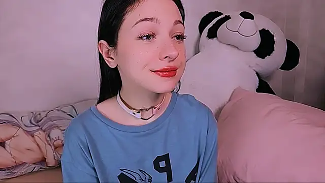 Snapshot of Only___Yours chatting on 8, 12, 2024 Only Yours online show from 8, 12, 2024