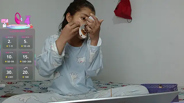 SophiaMeyerst online show from 28, 9, 2025