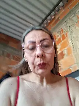 Mia-funny20 online show from 9, 5, 2026