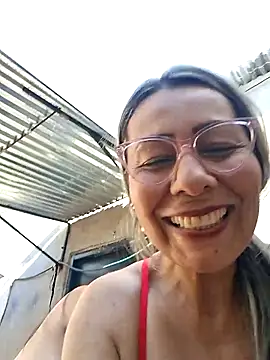 Mia-funny20 online show from 13, 5, 2026