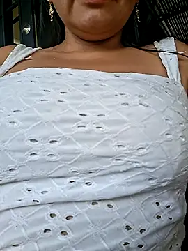 Mia-funny20 online show from 6, 8, 2026