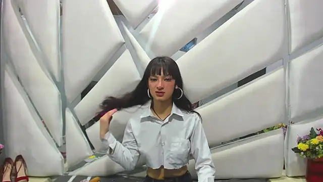 Aurora 18 online show from 23, 2, 2025