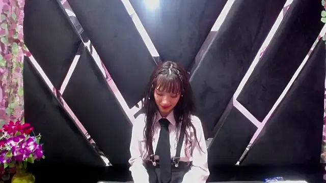 Aurora 18 online show from 6, 3, 2025