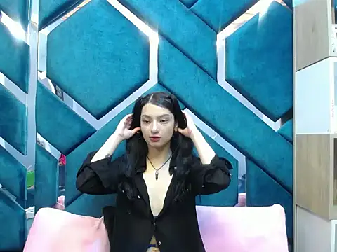 Aurora 18 online show from 25, 9, 2025