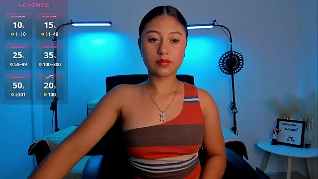 Snapshot of cloy_baby__ chatting on 23, 12, 2024 cloy baby   online show from 23, 12, 2024