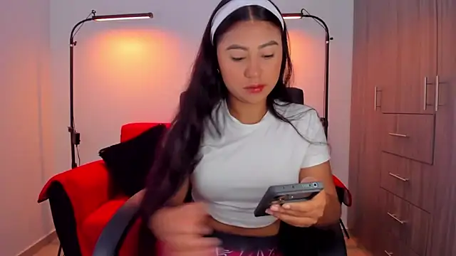 cloy baby   online show from 2, 12, 2025