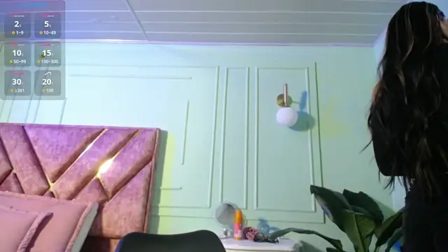 Snapshot of Layna_cold chatting on 27, 11, 2025 Layna cold online show from 27, 11, 2025