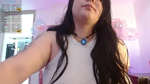 Snapshot of Layna_cold chatting on 11, 2, 2026 Layna cold online show from 11, 2, 2026