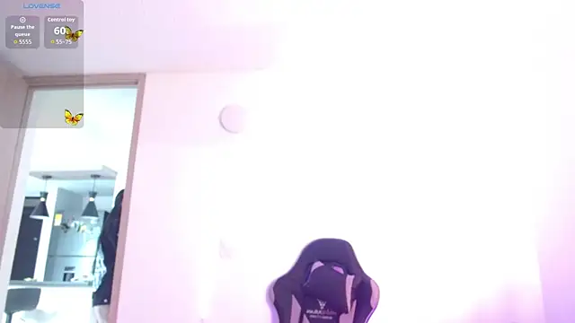 Snapshot of Layna_cold chatting on 24, 2, 2026 Layna cold online show from 24, 2, 2026