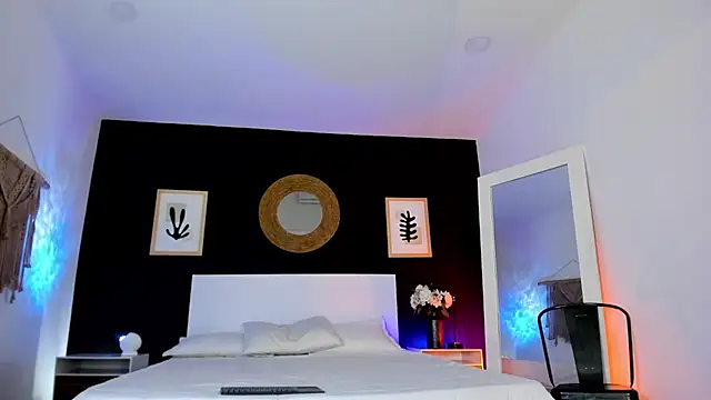 VioletPaket online show from 8, 1, 2026