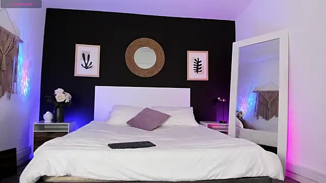 VioletPaket online show from 24, 2, 2026