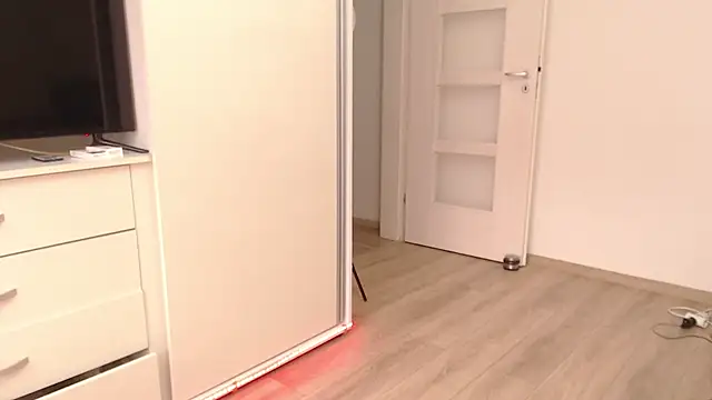 Snapshot of amberdoll4u chatting on 4, 1, 2025 amberdoll4u online show from 4, 1, 2025