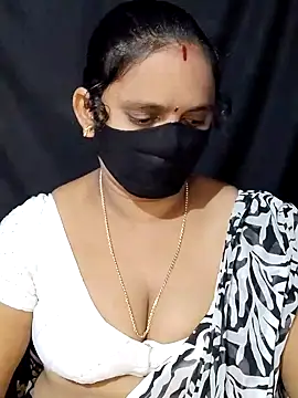 vintage-vibs online show from 8, 1, 2025