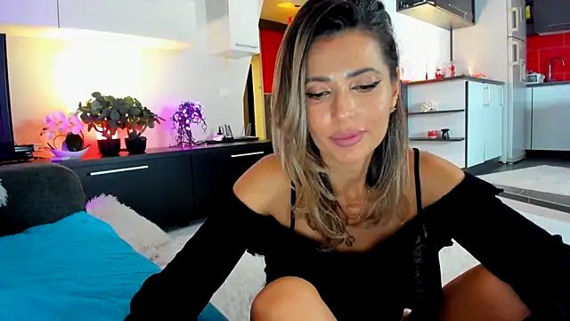 MissSmiley26 online show from 1, 2, 2025