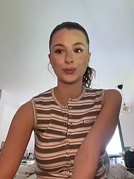 Mia-Minou online show from 3, 5, 2026