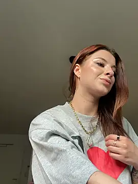 Mia-Minou online show from 23, 5, 2026
